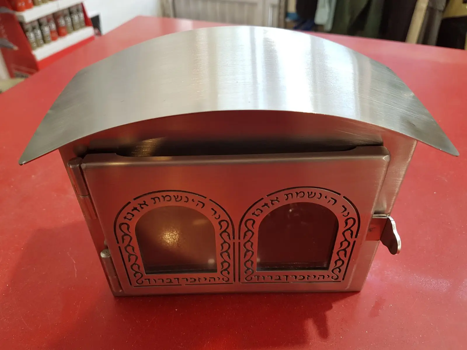 בית נרות למצבה