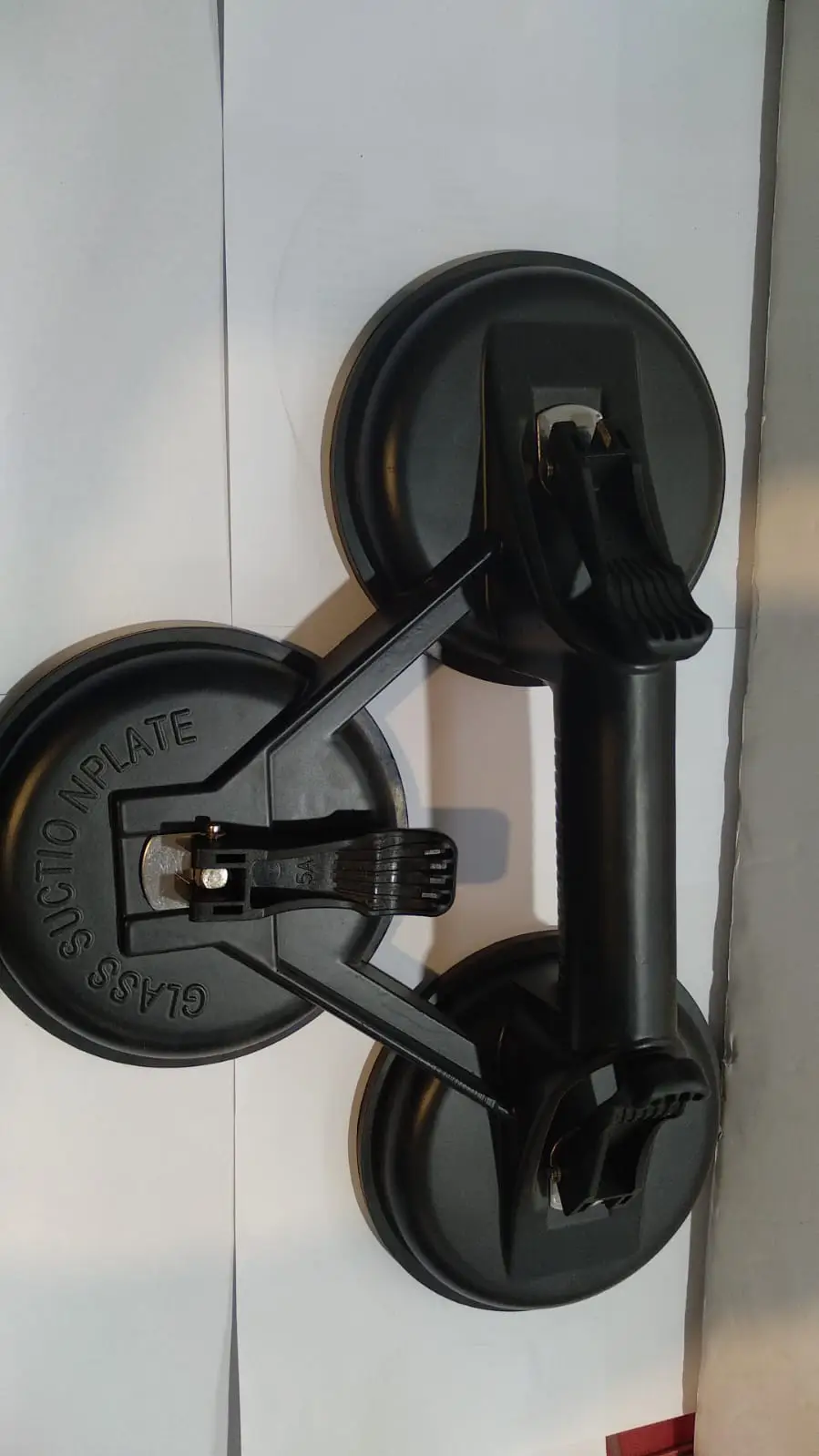 תפסנית ואקום משולש גדול