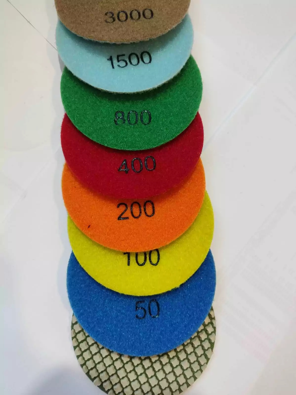 דיסקיות יהלום "4 MG לליטוש אבן שיש ופורצלן